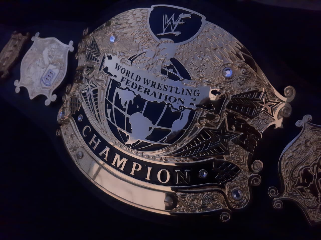 WWF undisputed Championship Replica Title Belt - THE BELTS BROTHERS LTD